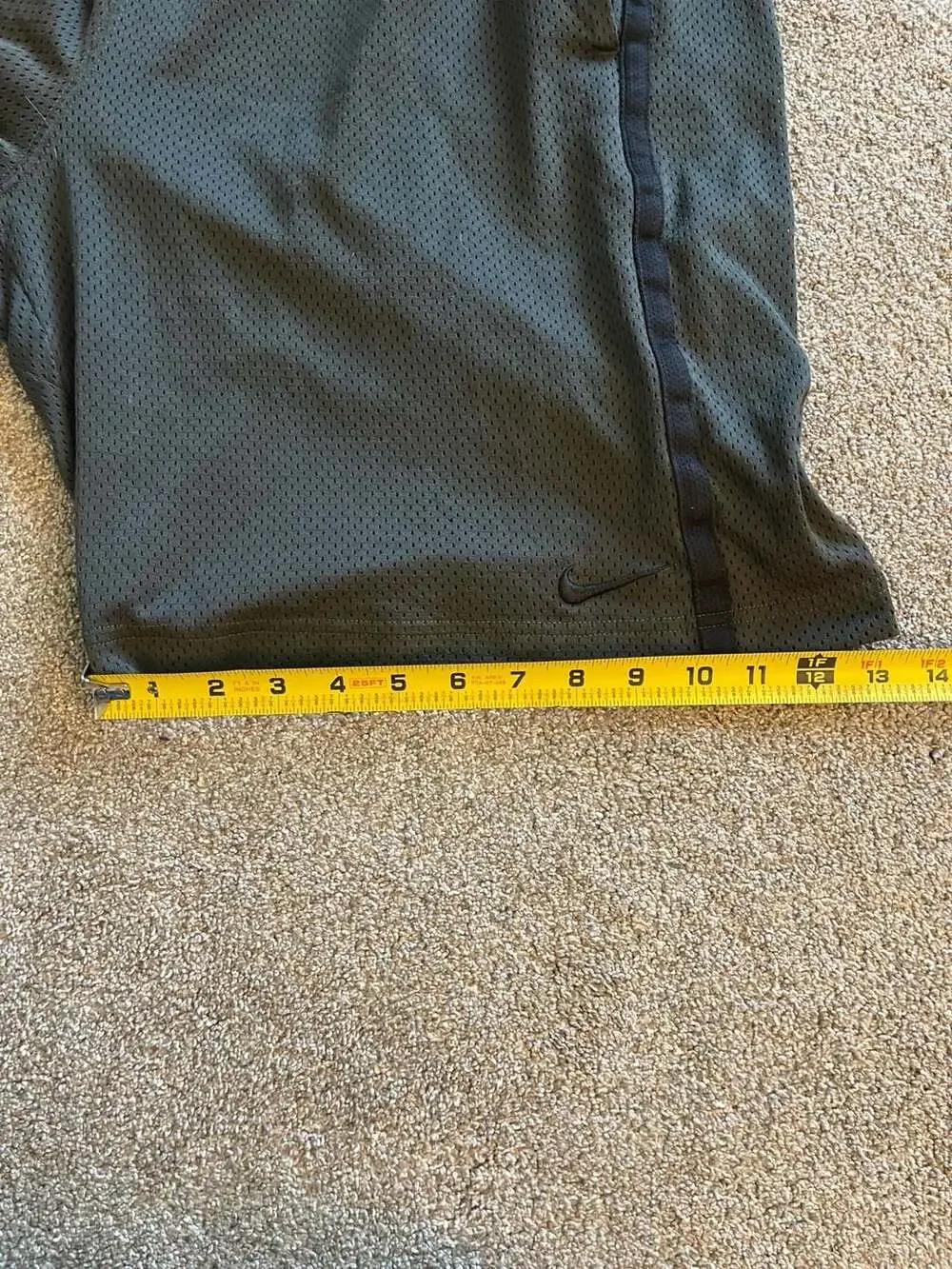 VTG Y2K Nike Basketball Shorts Size XL Gray Black Mesh Athletic Gym Pockets